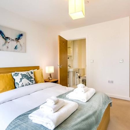 Guestready - Comfort By The Thames, W/ Balcony Londra Exterior foto